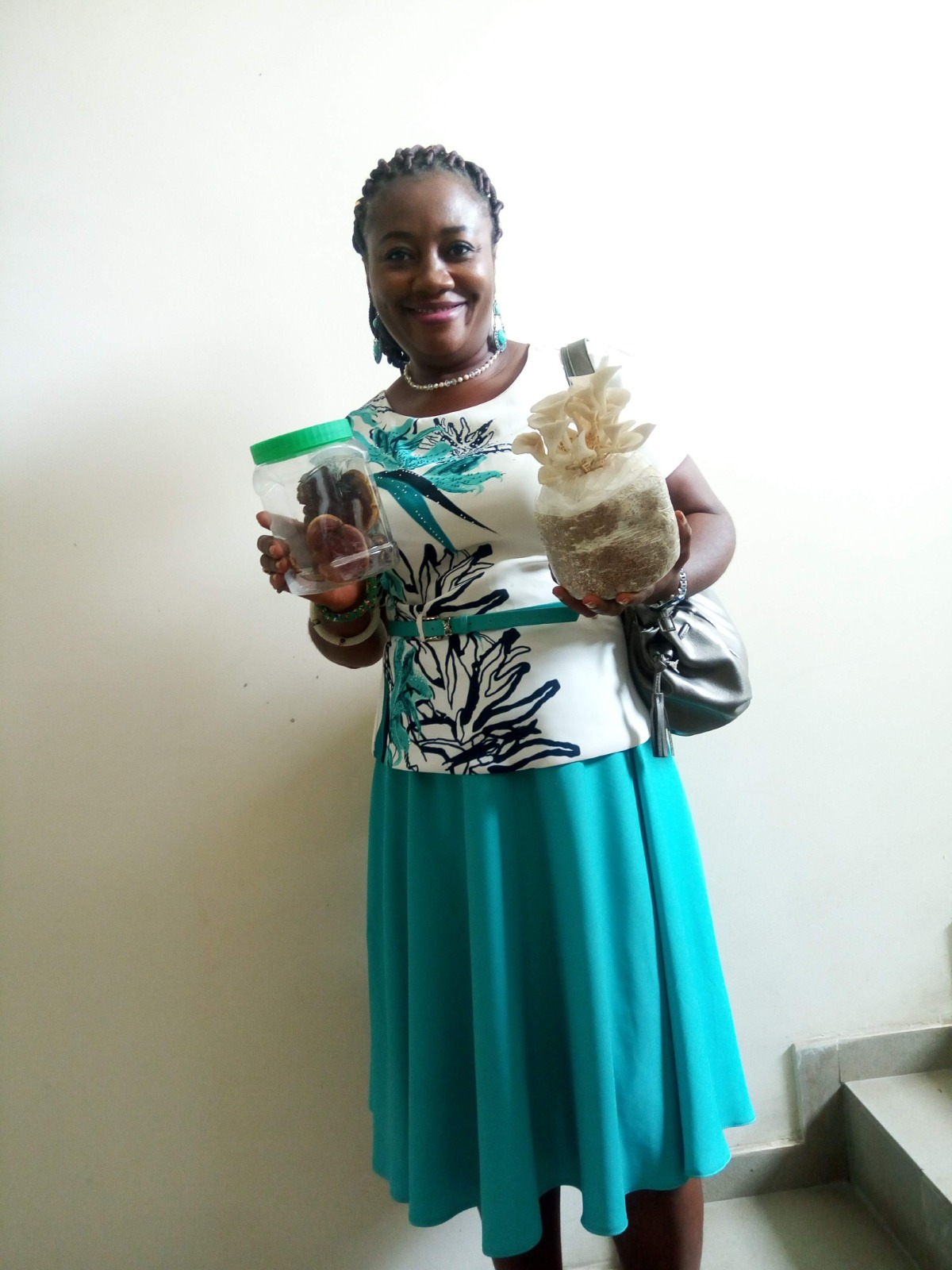 Dr Nne